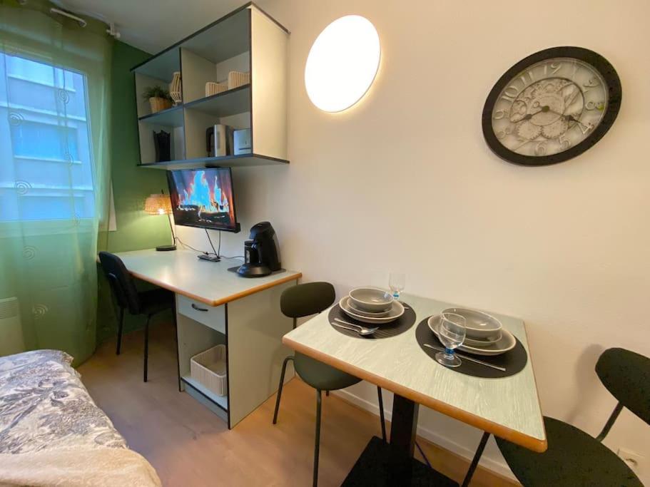 L'Hermes - Wifi - Parking - Netflix Appartement Villeurbanne Buitenkant foto